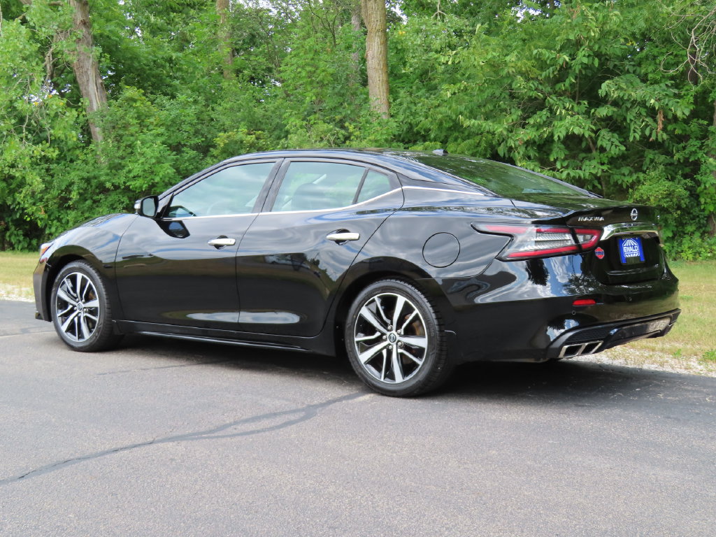 Used 2023 Nissan Maxima SL FWD image 4