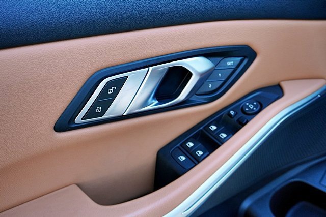 Used 2022 BMW 330i Sedan w/ Driving Assistance Package image 24