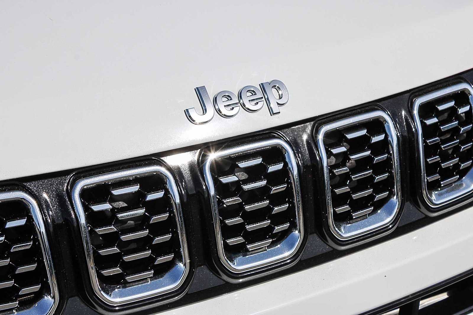 Used 2026 Jeep Compass Limited image 5