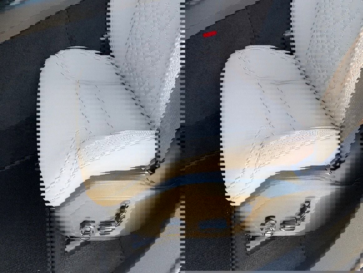 New 2026 Volvo XC60 B5 Plus w/ Protection Package Premier image 20