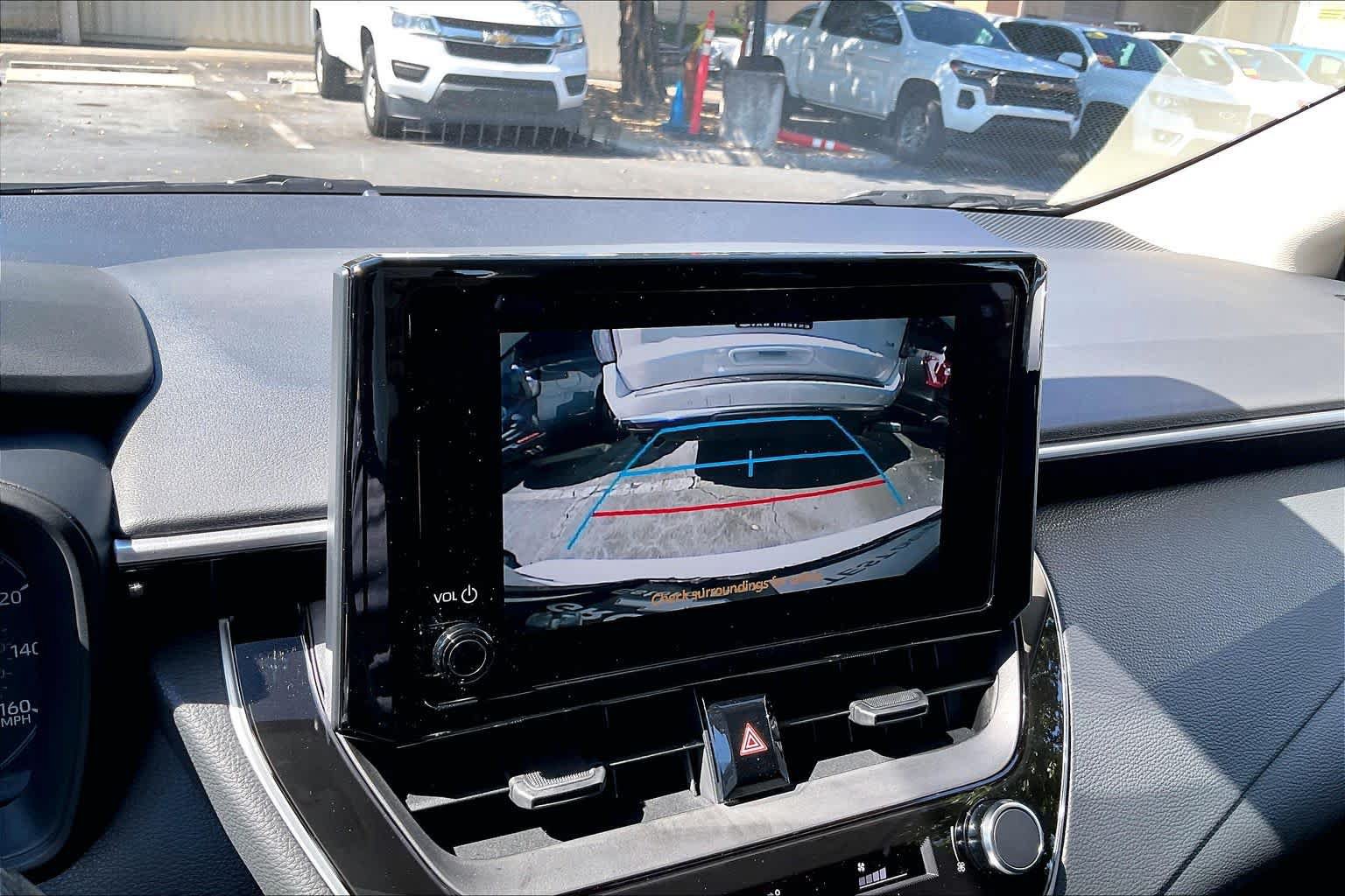 Used 2024 Toyota Corolla LE FWD image 21