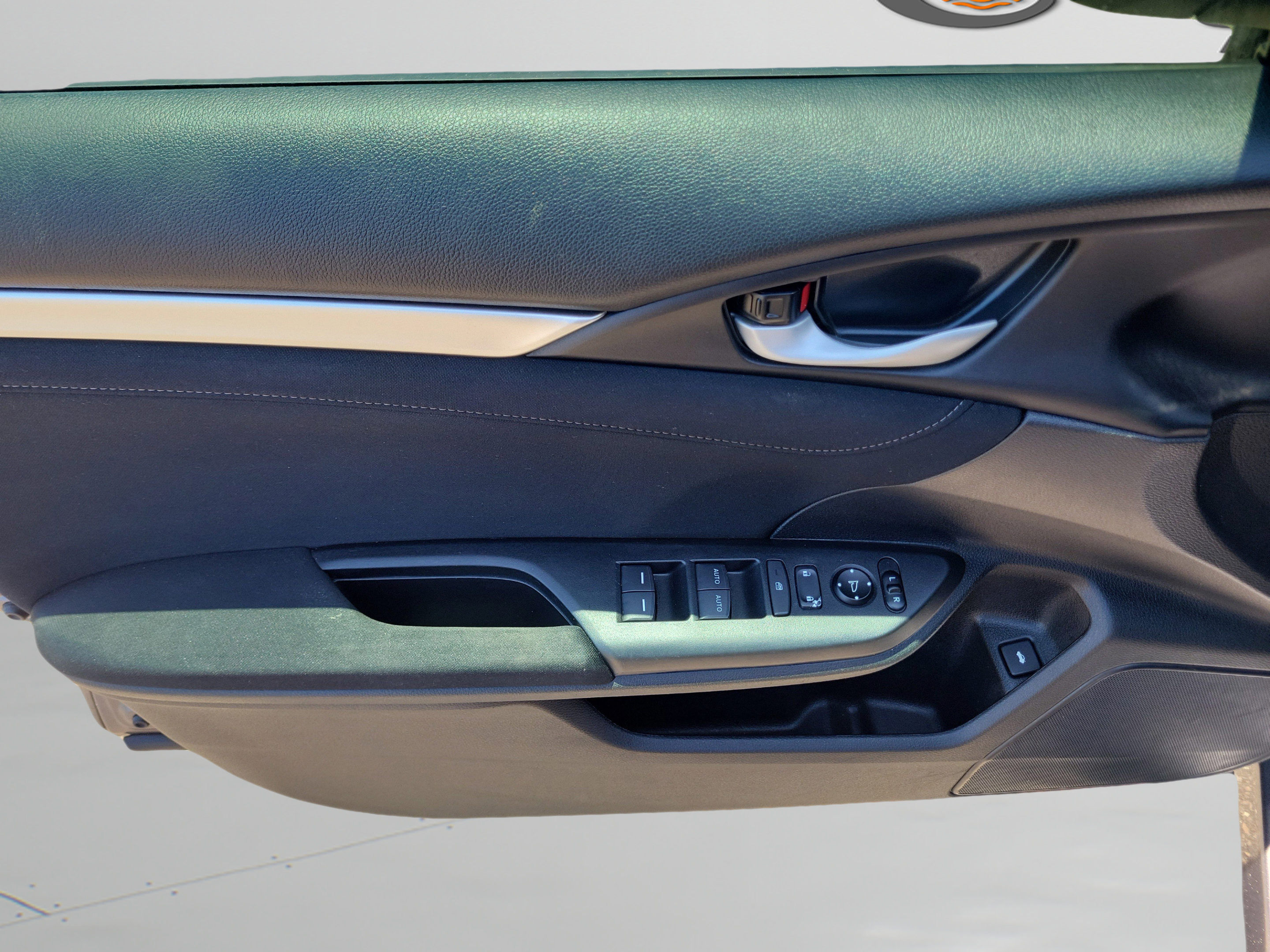Certified 2021 Honda Civic EX image 22