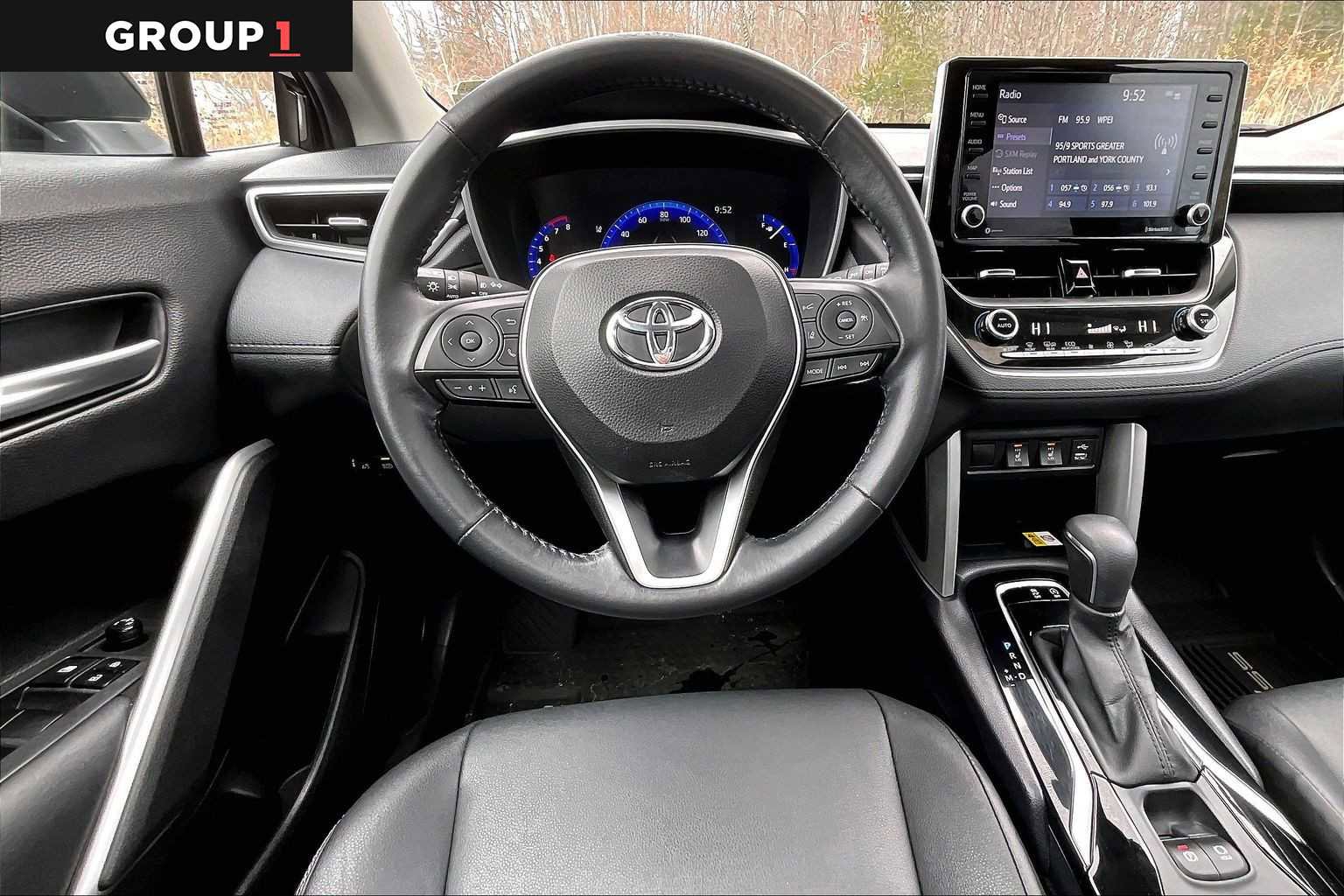 Certified 2022 Toyota Corolla Cross XLE w/ Convenience Package image 5