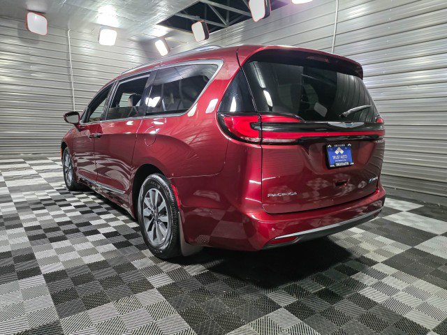 Used 2021 Chrysler Pacifica Limited w/ Uconnect Theater Family Group FWD image 7