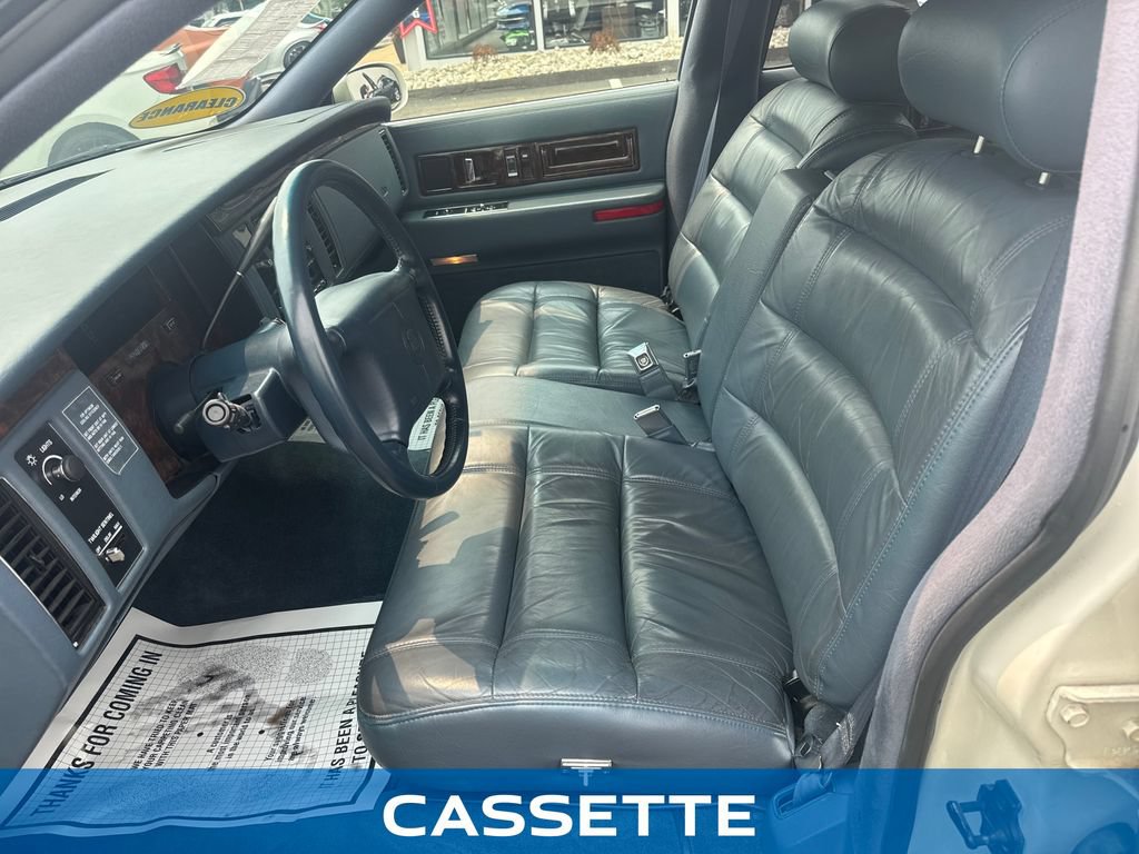 Used 1995 Cadillac Fleetwood Brougham RWD image 9