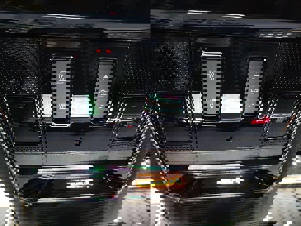 New 2026 Land Rover Range Rover Sport Dynamic SE image 21