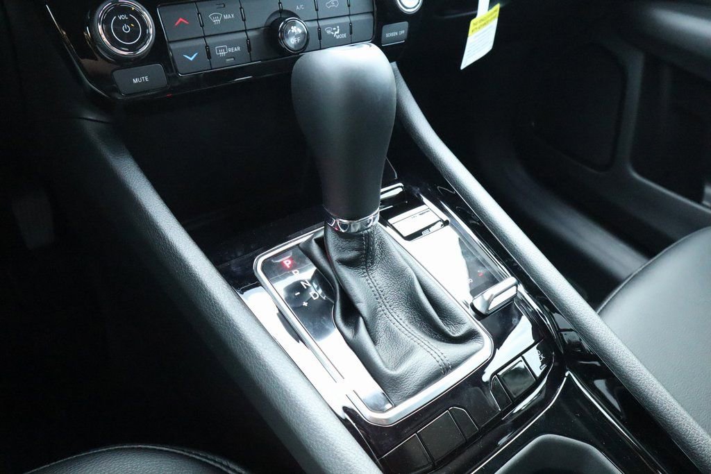 New 2026 Jeep Compass Latitude image 7