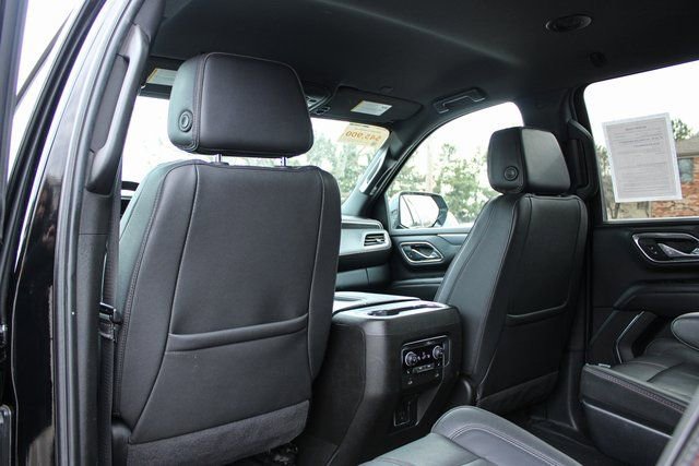 Used 2024 Chevrolet Suburban RST w/ Luxury Package AWD/4WD image 32