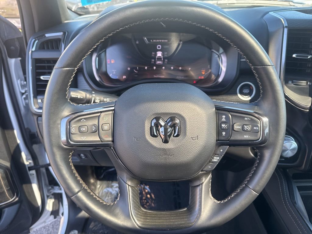 Used 2024 RAM 1500 Limited AWD/4WD image 10