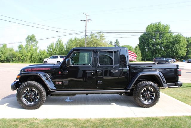 New 2026 Jeep Gladiator Rubicon w/ Steel Power Dome Hood Package AWD/4WD image 26