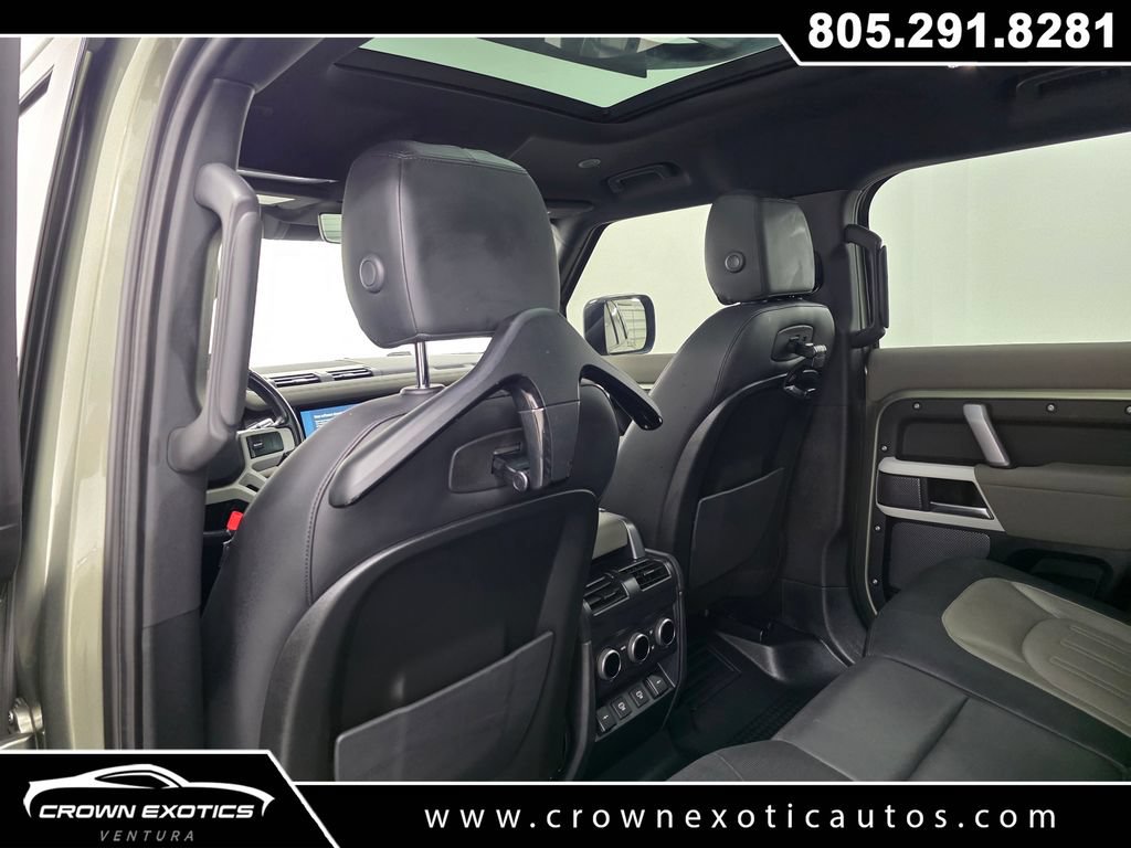 Used 2022 Land Rover Defender 110 X-Dynamic SE AWD/4WD image 17