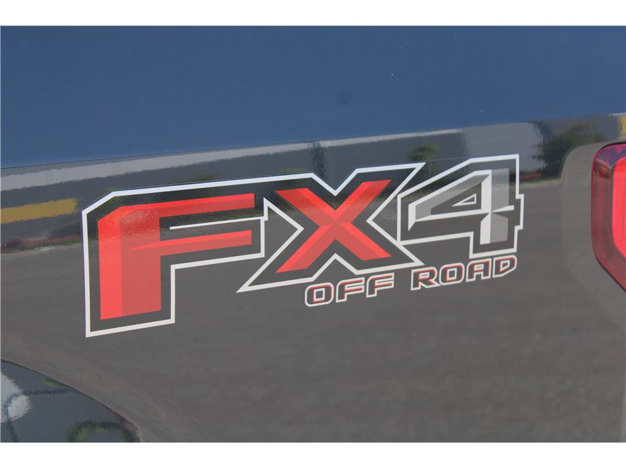 Used 2015 Ford F150 Platinum w/ Technology Package image 47