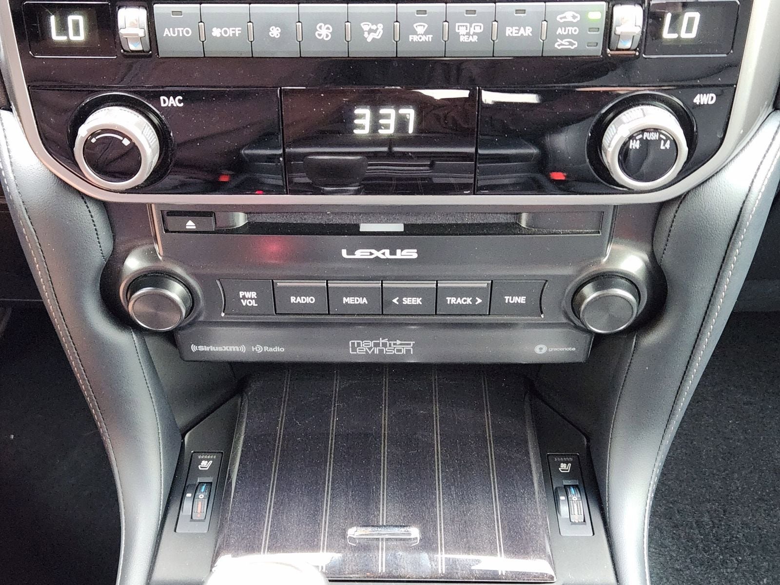 Used 2023 Lexus GX 460 Premium AWD/4WD image 26