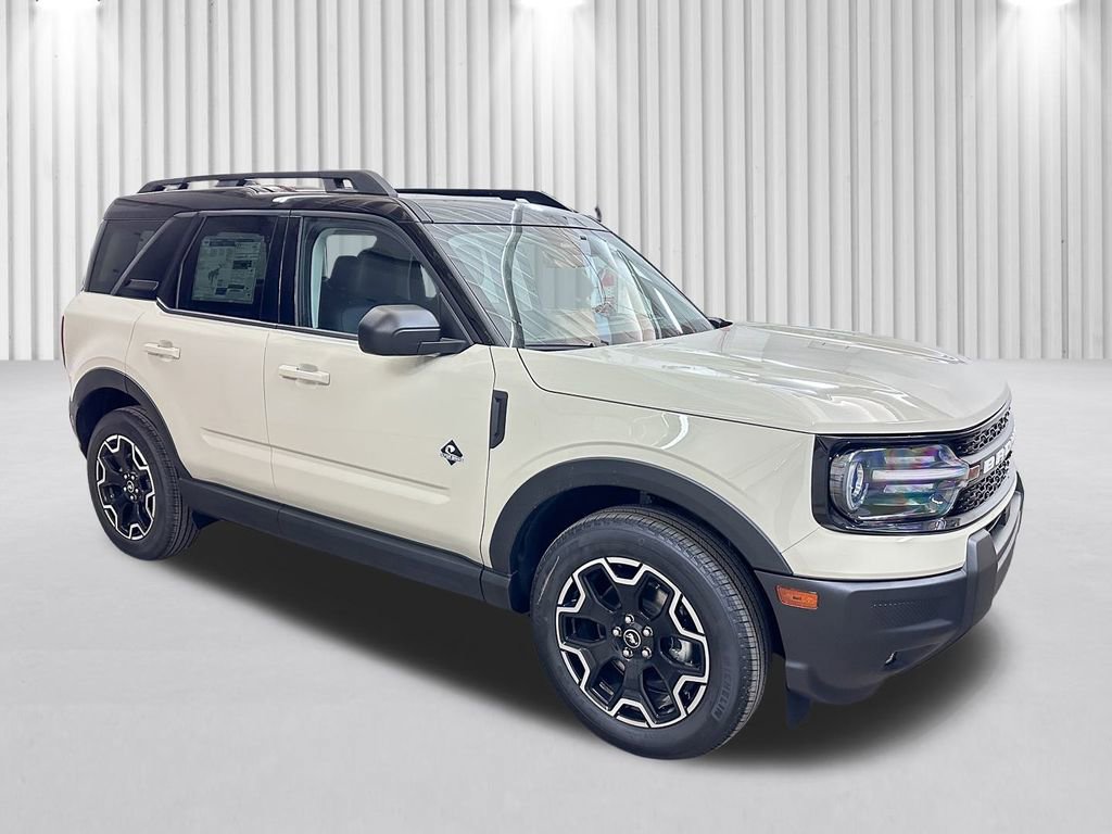 New 2025 Ford Bronco Sport Outer Banks image 2
