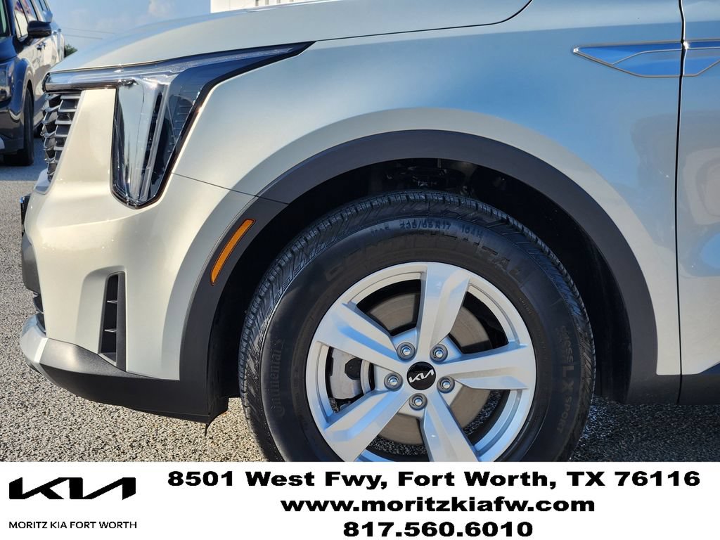 Certified 2026 Kia Sorento LX FWD image 8