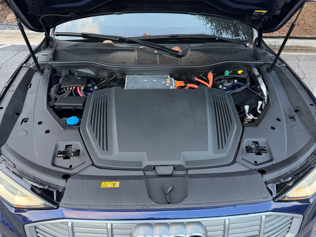 Used 2022 Audi e-tron Premium AWD/4WD image 6