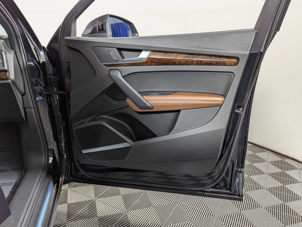 Used 2018 Audi Q5 Prestige w/ Prestige Package image 29