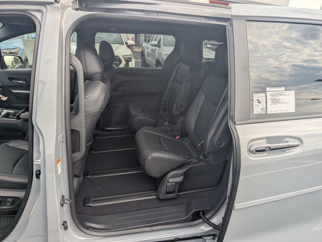 New 2026 Toyota Sienna XLE Woodland Edition AWD/4WD image 10