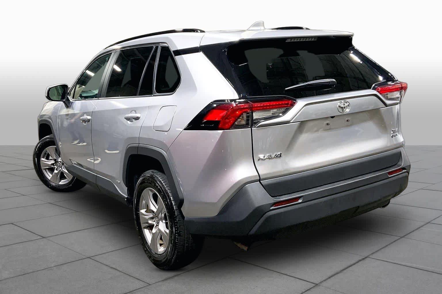 Certified 2025 Toyota RAV4 XLE AWD/4WD image 12