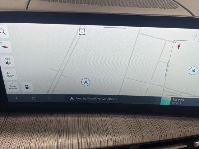 New 2025 Hyundai Santa Fe Calligraphy FWD image 17