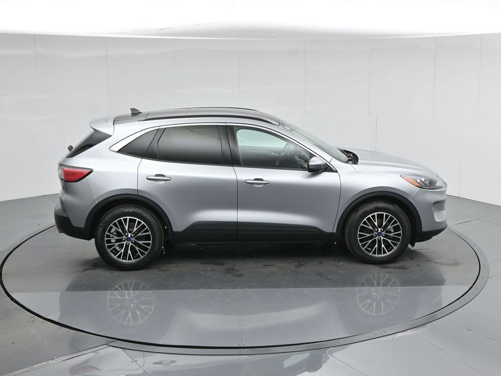 Certified 2022 Ford Escape SEL image 43