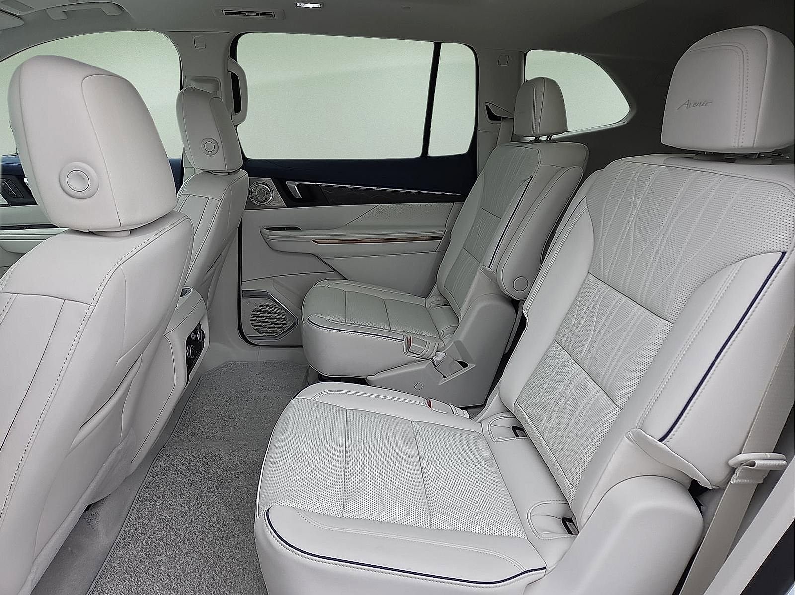New 2026 Buick Enclave Avenir image 11