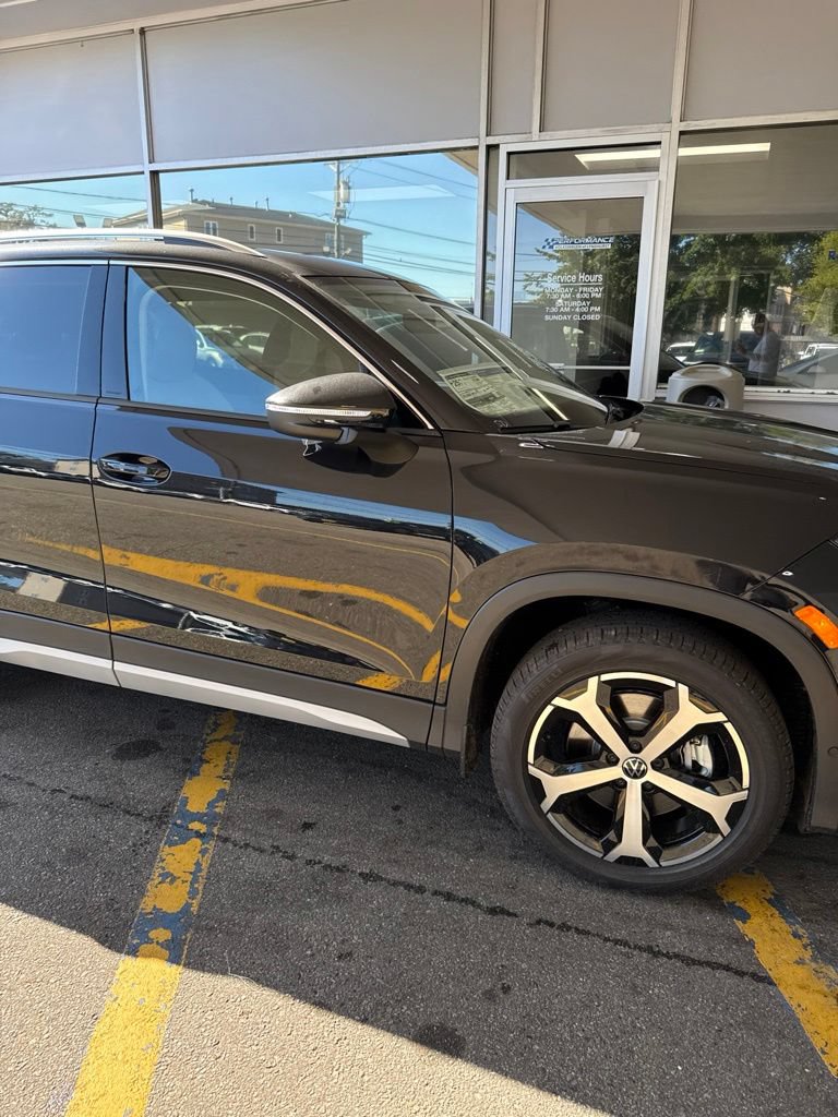 New 2026 Volkswagen Tiguan SE AWD/4WD image 5