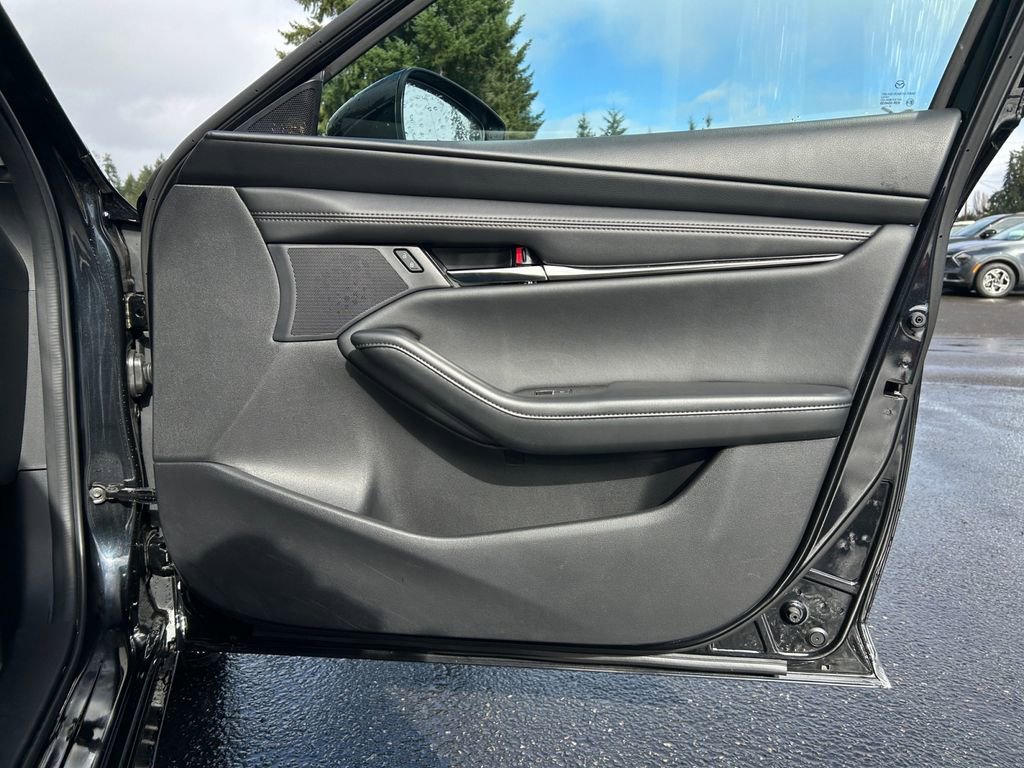 Used 2025 MAZDA MAZDA3 s image 25