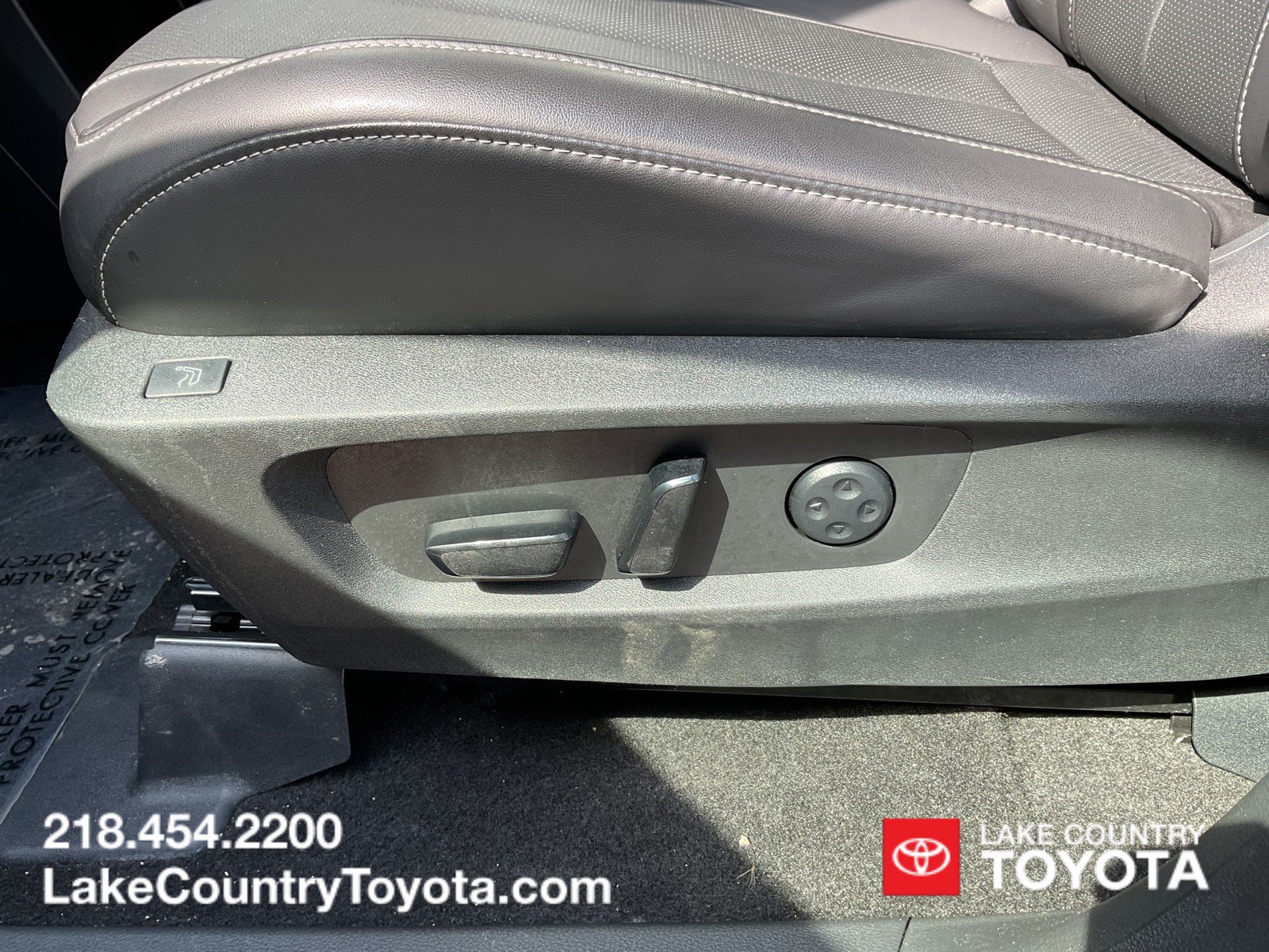 Used 2025 INFINITI QX60 Sensory AWD/4WD image 26