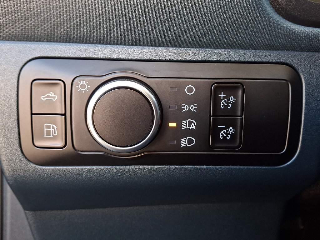 Used 2025 Ford Maverick XL w/ Equipment Group 101A AWD/4WD image 24