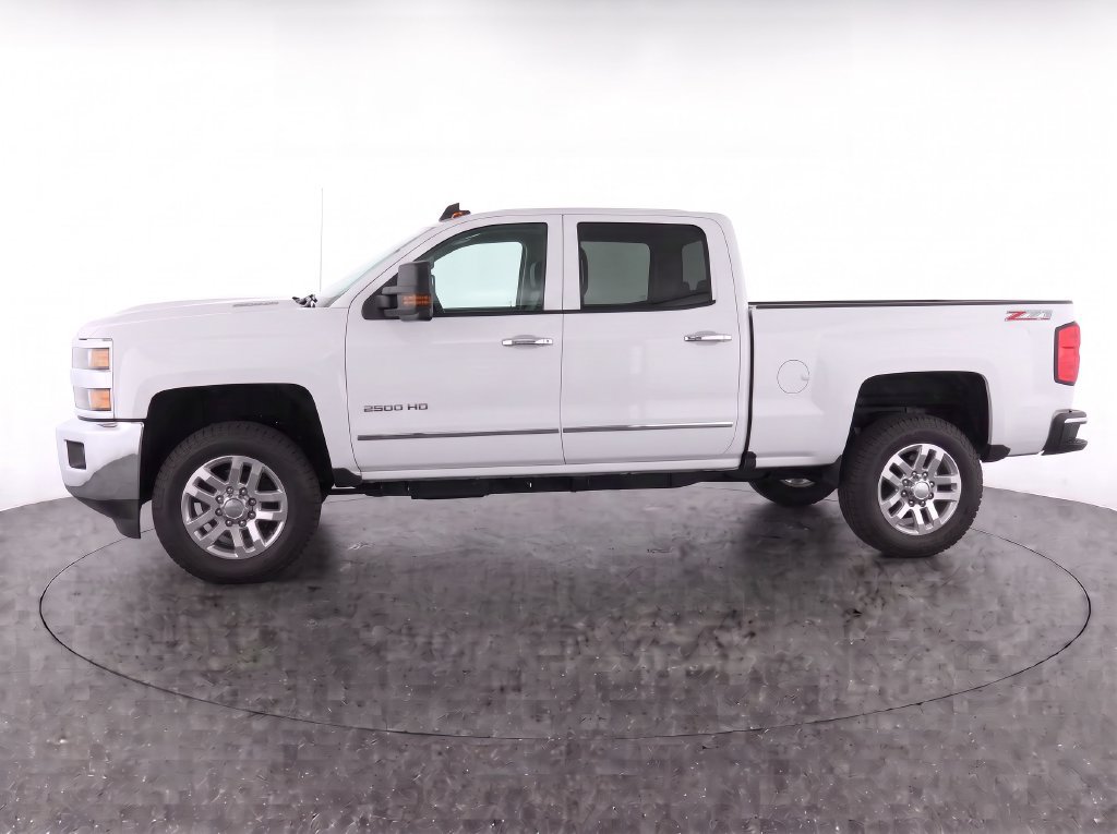 Used 2019 Chevrolet Silverado 3500 LT w/ LT Convenience Package AWD/4WD image 5