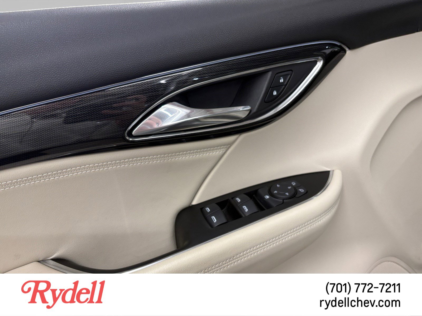 Used 2023 Buick Envision Preferred FWD image 11
