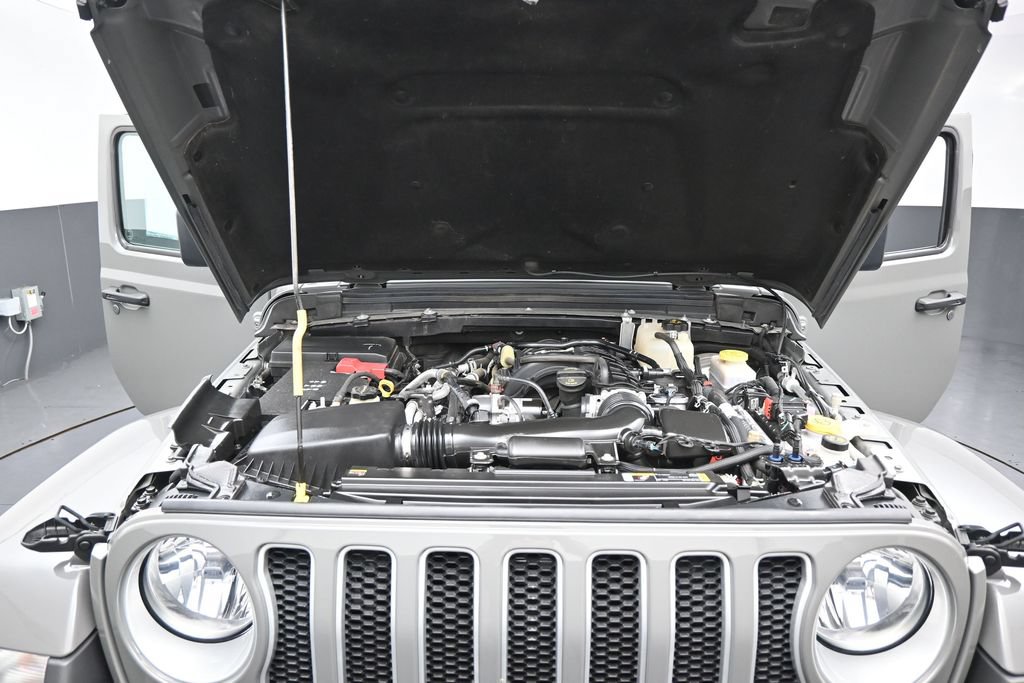 Used 2023 Jeep Wrangler Unlimited Sahara w/ Cold Weather Group AWD/4WD image 36