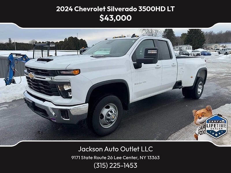 Used 2024 Chevrolet Silverado 3500 LT w/ Convenience Package image 1