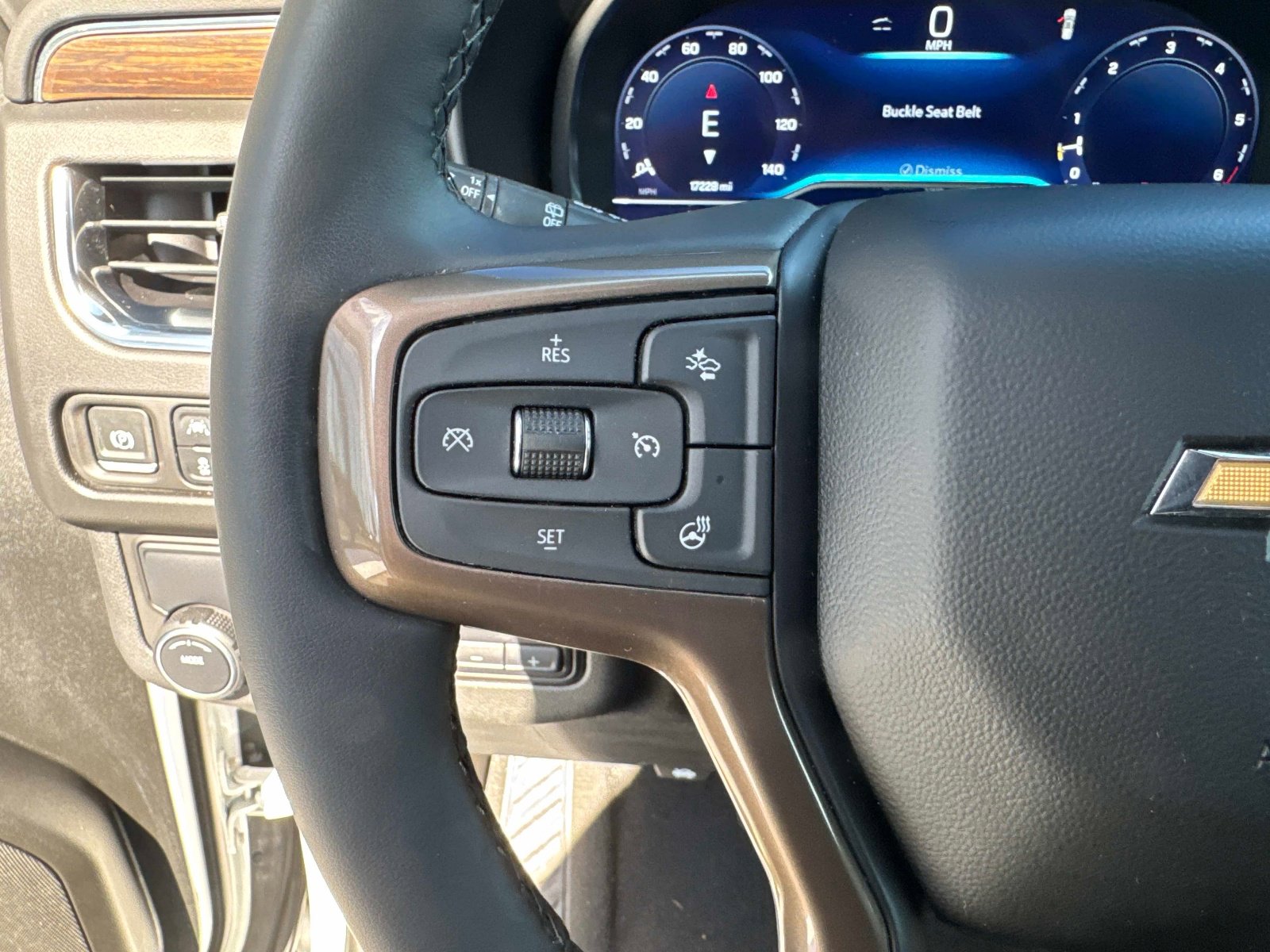 Used 2023 Chevrolet Tahoe High Country w/ Premium Package RWD image 32