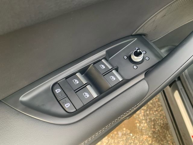 Used 2025 Audi Q5 2.0T Premium Plus image 19