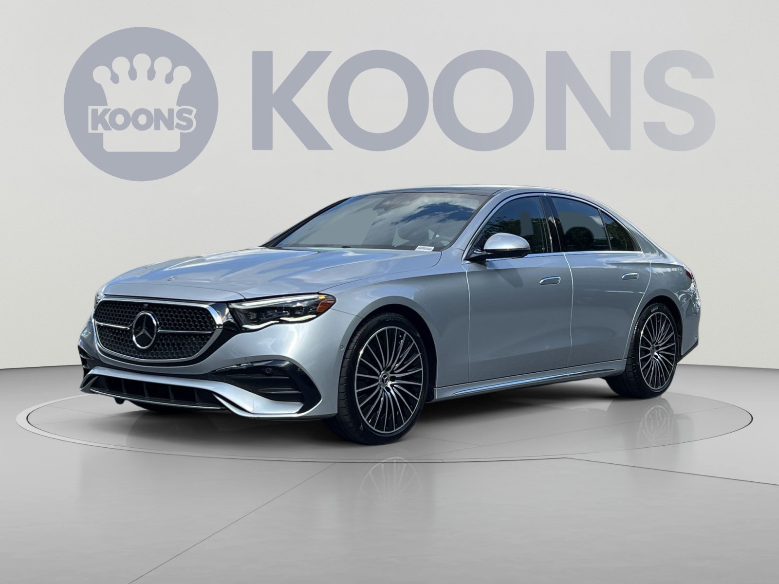 Used 2024 Mercedes-Benz E 350 4MATIC Sedan image 1