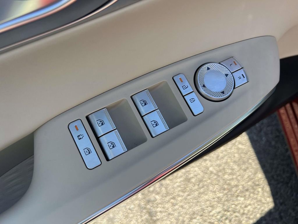 Certified 2026 Genesis GV70 2.5T image 16