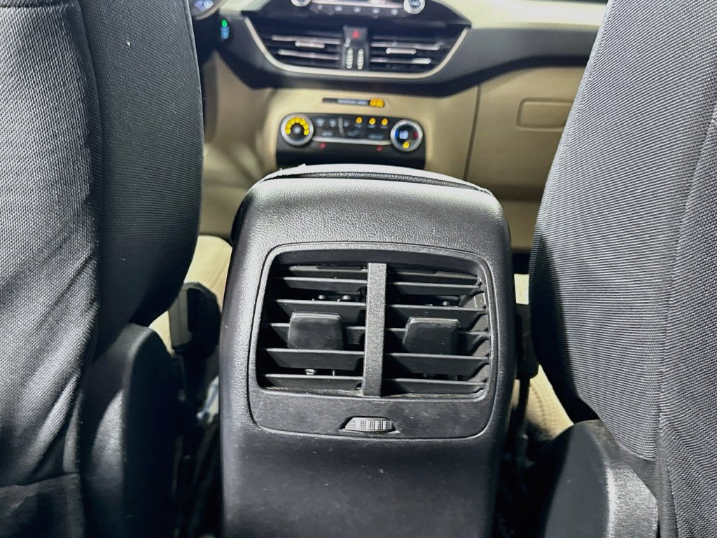 Used 2020 Ford Escape SE FWD image 30
