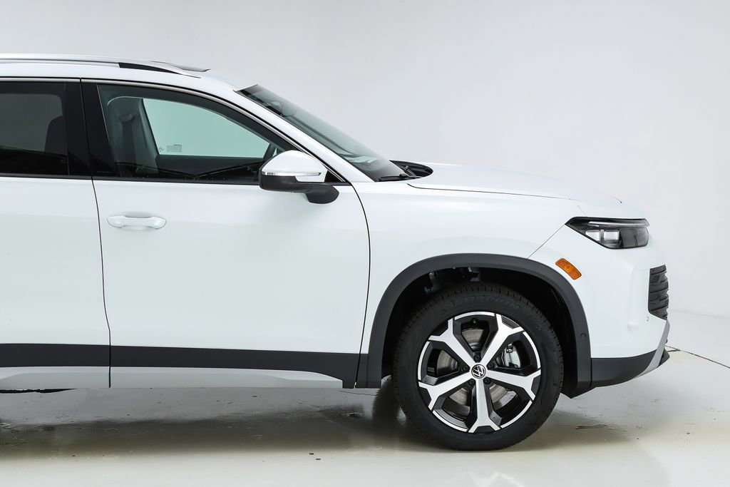 New 2026 Volkswagen Tiguan SE image 12