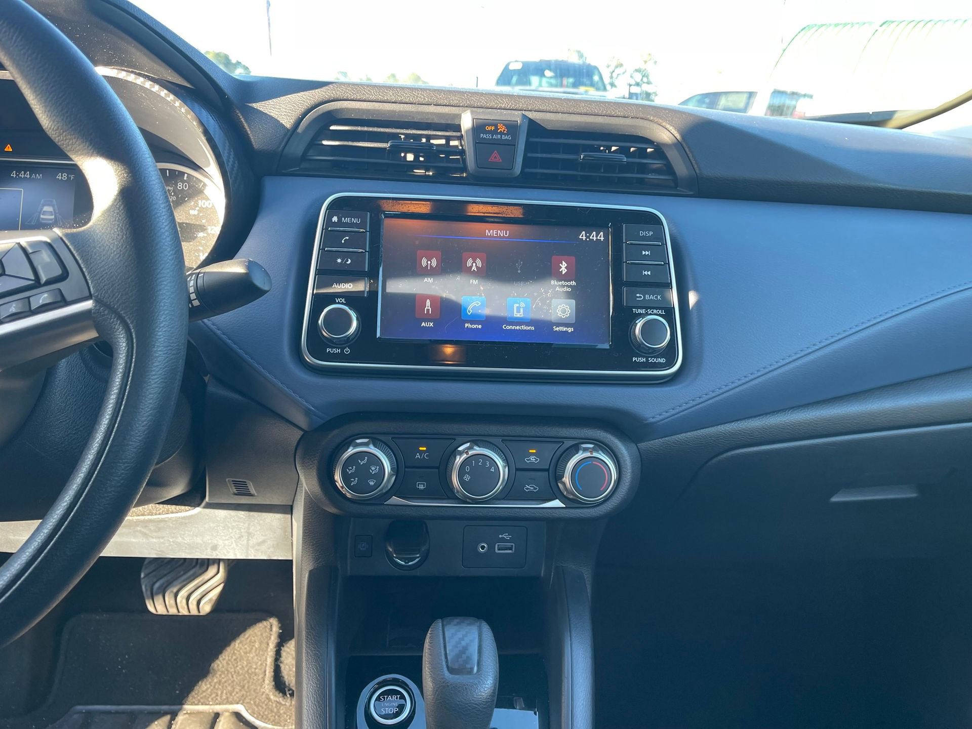 Used 2023 Nissan Versa SV image 16