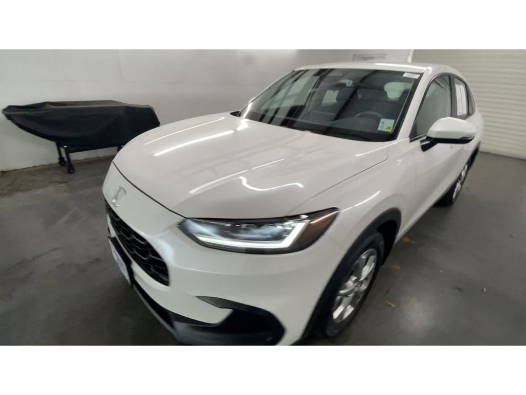 Used 2025 Honda HR-V LX image 4