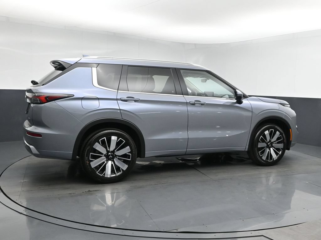 New 2026 Mitsubishi Outlander SEL AWD/4WD image 3