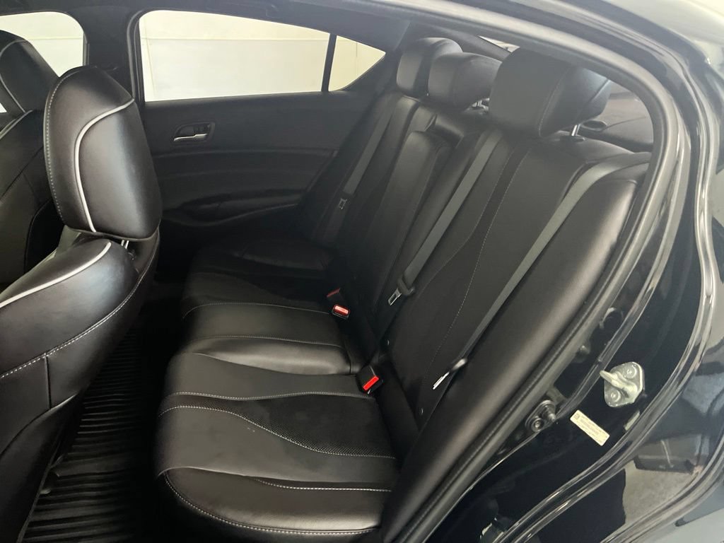 Used 2020 Acura ILX w/ Premium & A-SPEC Package FWD image 19