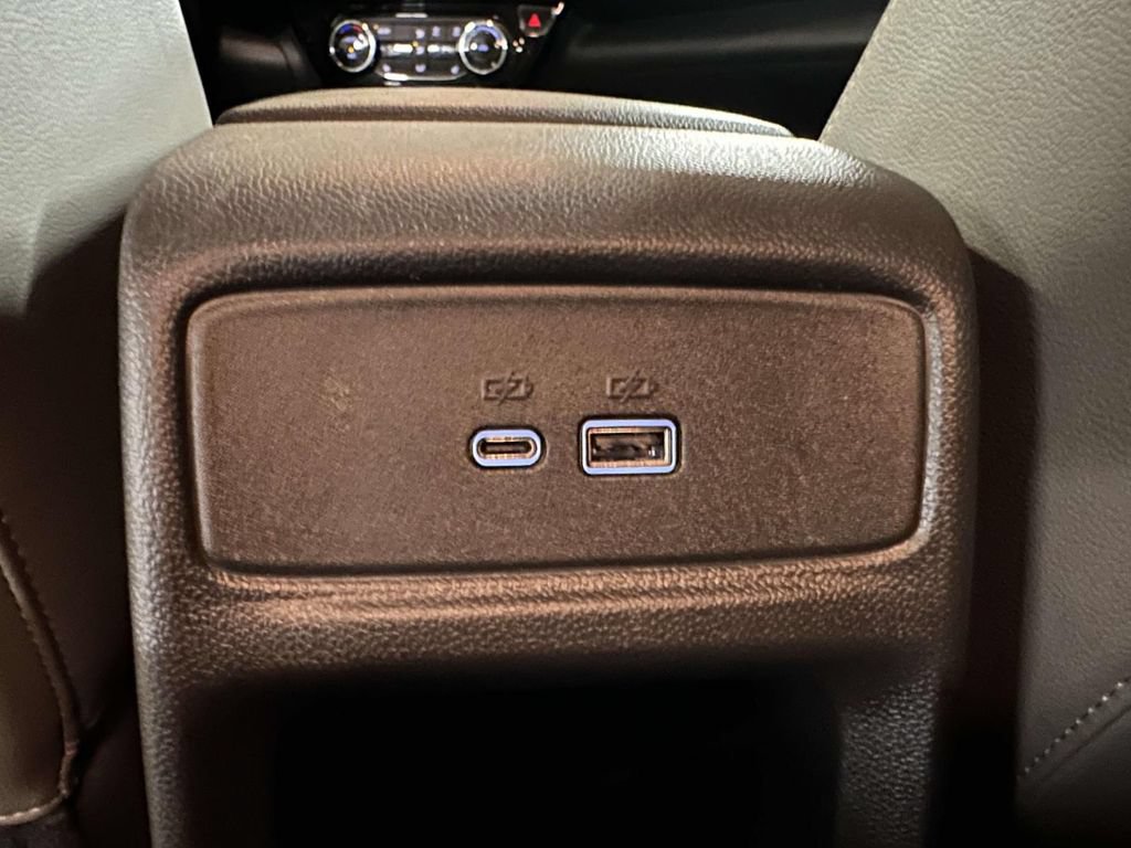 Certified 2024 Chevrolet Trax ACTIV w/ Sunroof Package FWD image 14