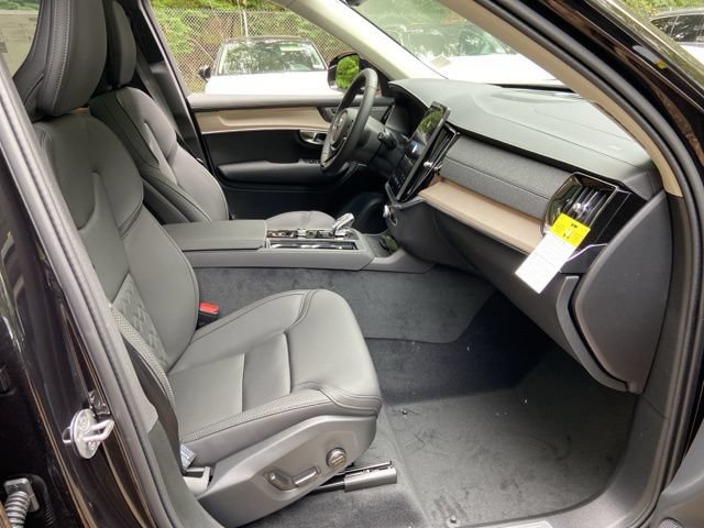 New 2026 Volvo XC90 B6 Plus AWD/4WD image 17