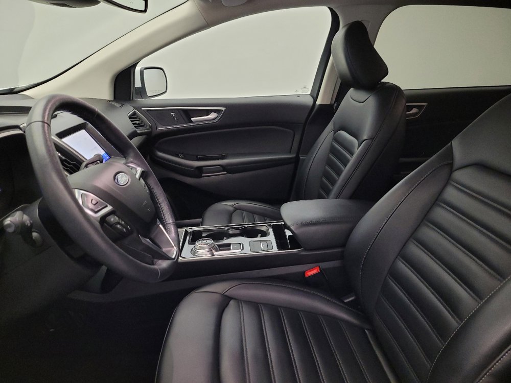 Used 2020 Ford Edge SEL image 17