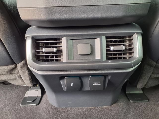 Used 2023 Ford F150 Lariat AWD/4WD image 12