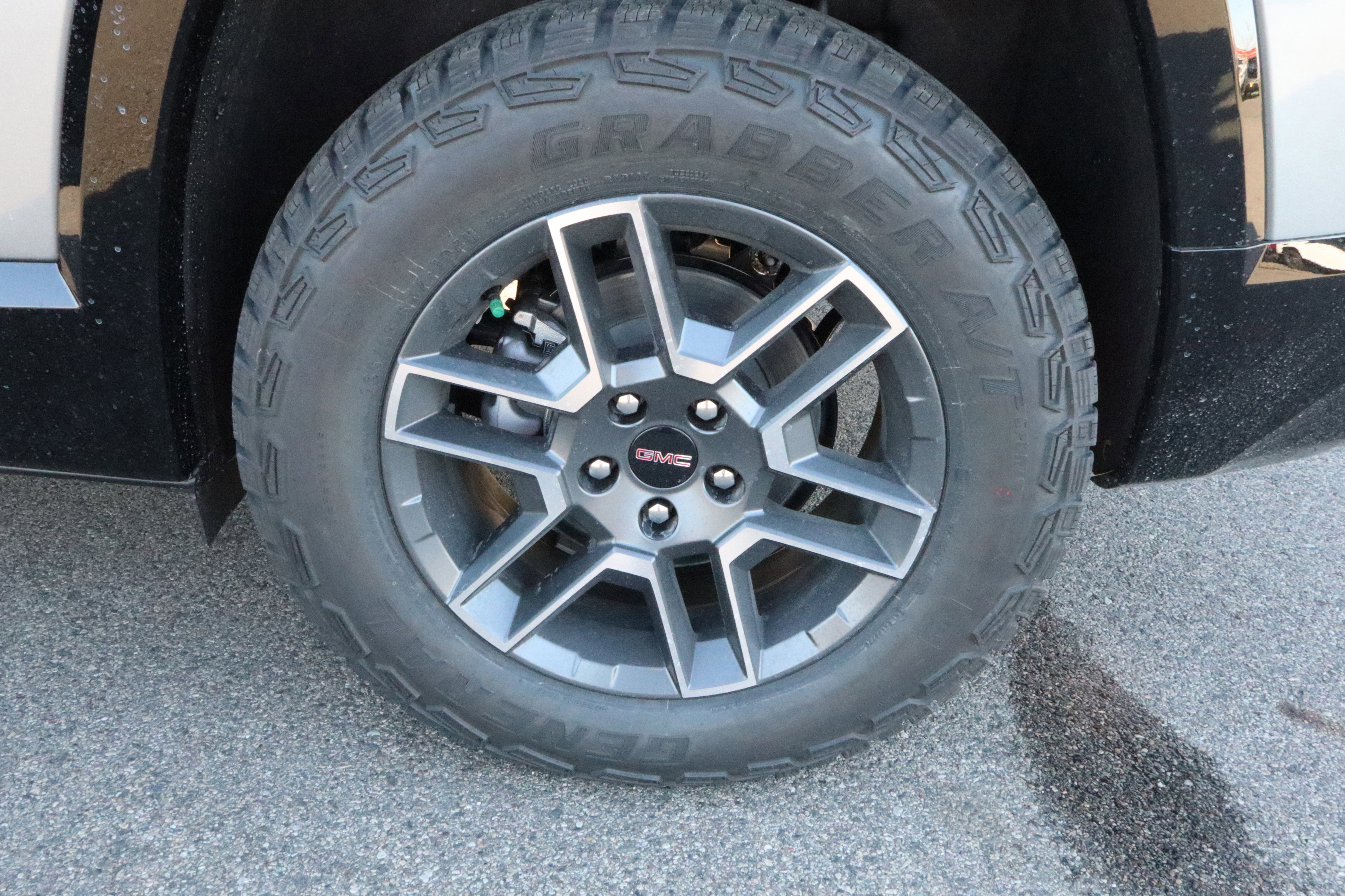 New 2026 GMC Terrain AT4 w/ Convenience Package III image 21