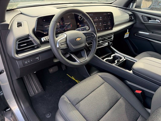 New 2027 Chevrolet Traverse LT w/ Driver Confidence Package FWD image 28